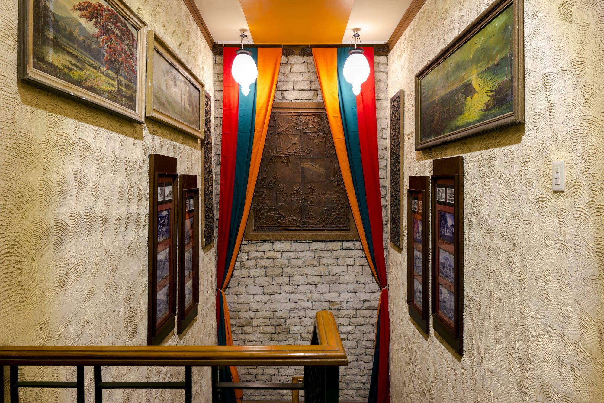 Dhanesvara Holistic Unique Homestay Wonocolo Exterior photo
